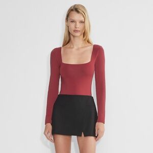 Aritzia Babaton Squareneck Contour Bodysuit Longsleeve